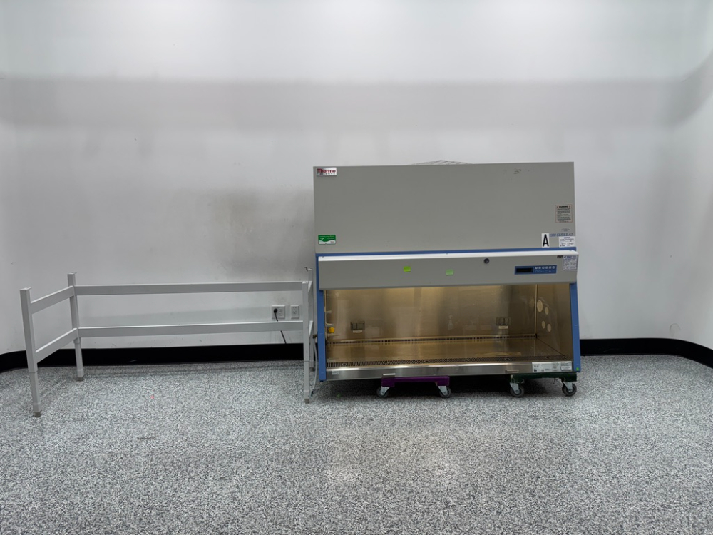 Image of Thermo 1300 Series A2 6' Biosafety Cabinet